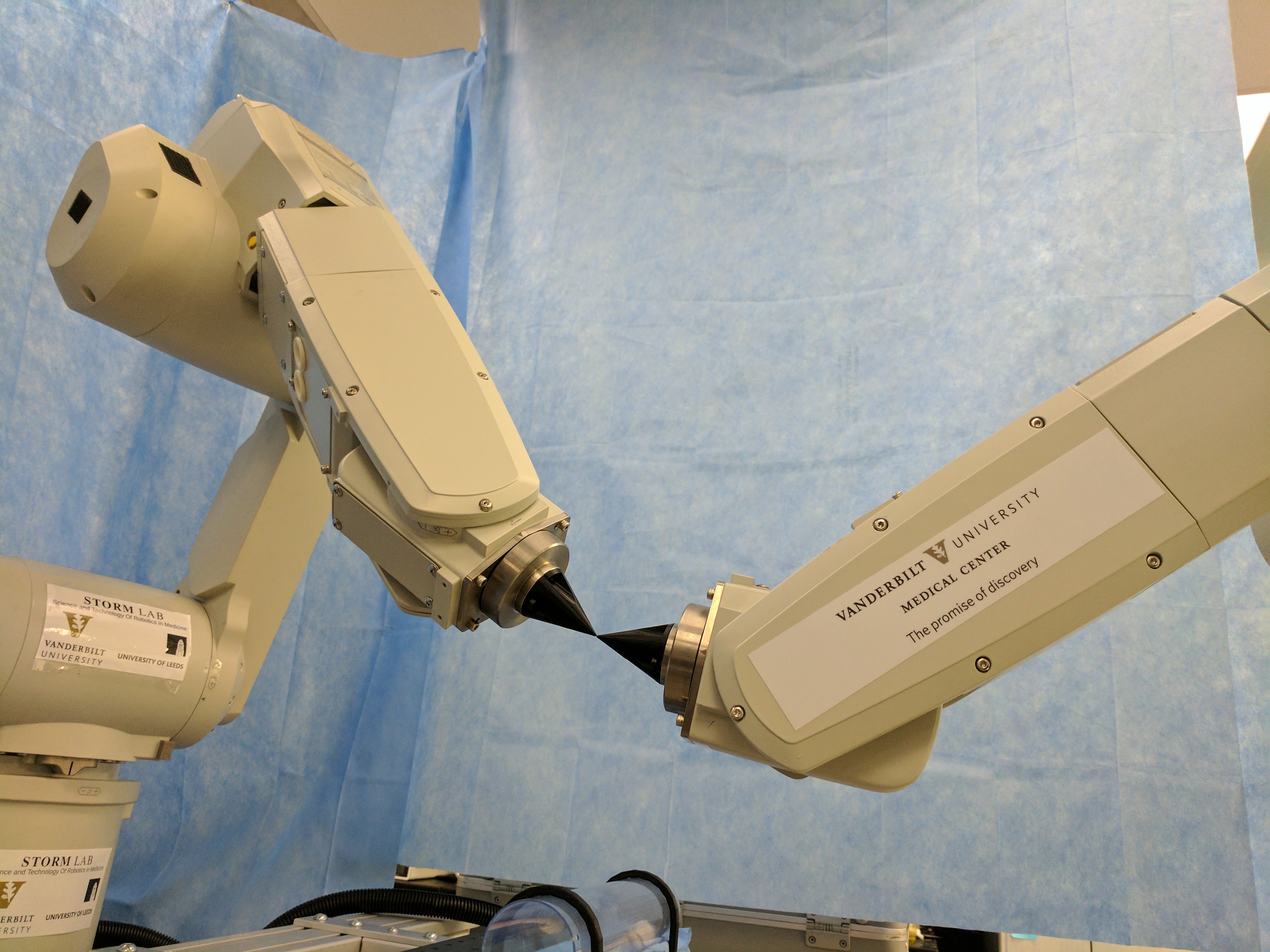 Dual arm registration